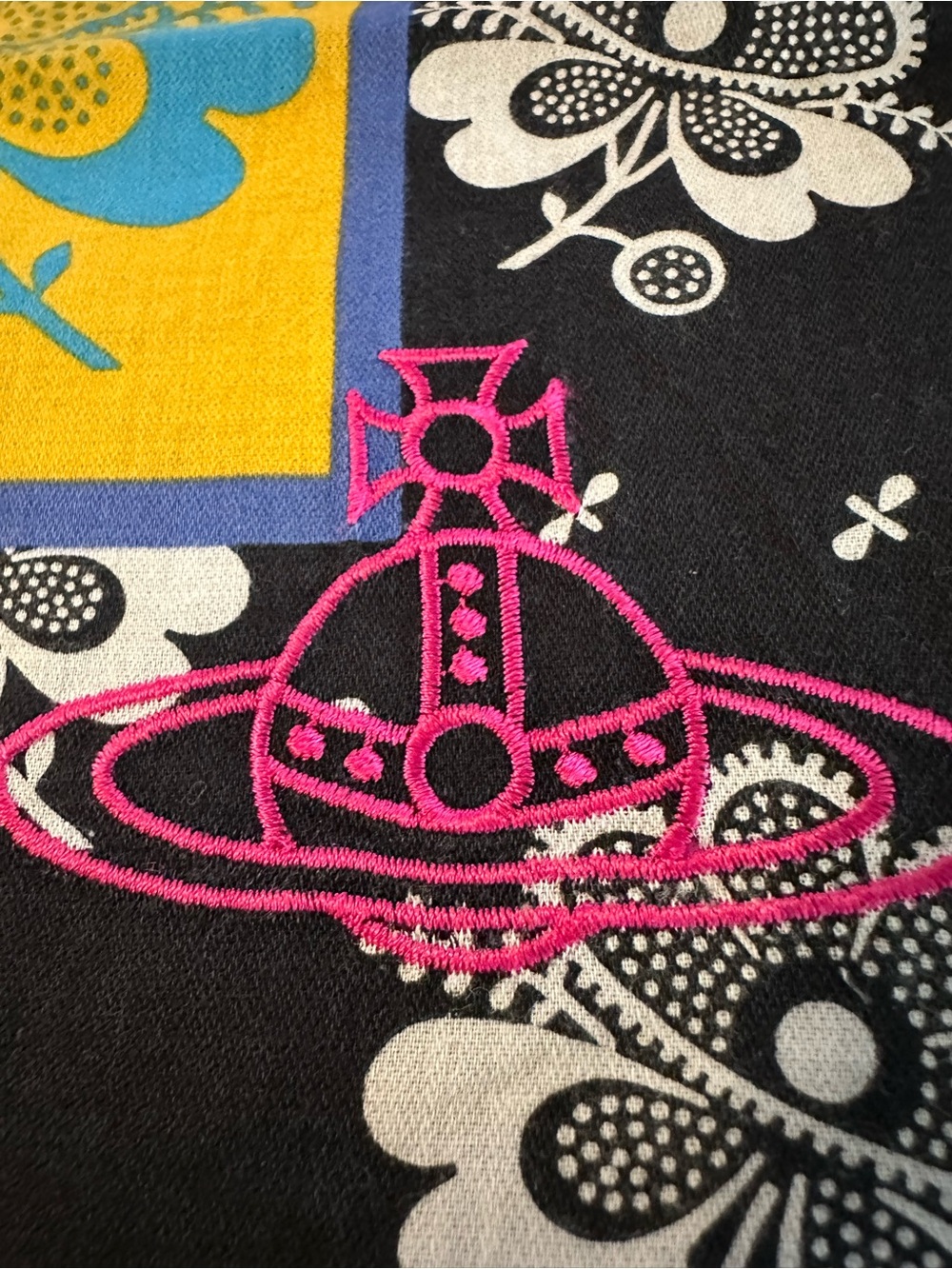 Vintage Vivienne Westwood Floral Embroidered Orb Neckerchief Bandana - Picture 10 of 10